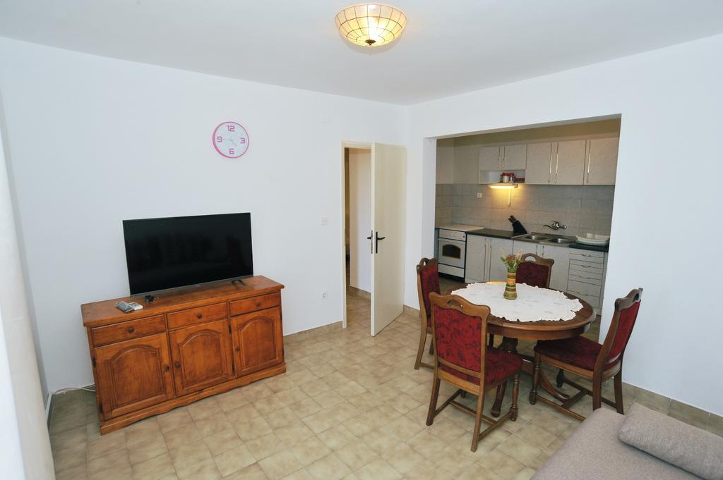 Apartments Ivan Spadina Tisno Kültér fotó